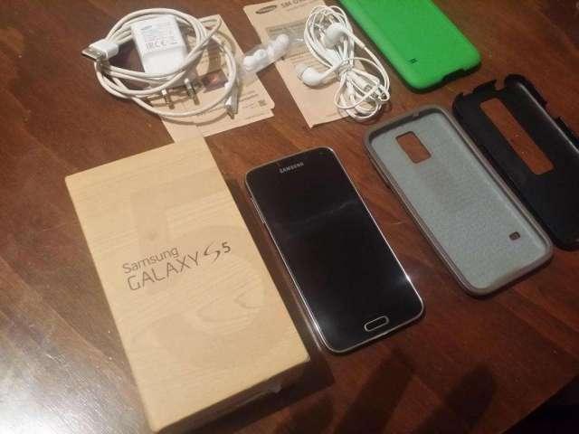 samsung galaxy s5 en caja como nuevo con todo original!!! samsung galaxy s5 en caja como nuevo con todo original!!!