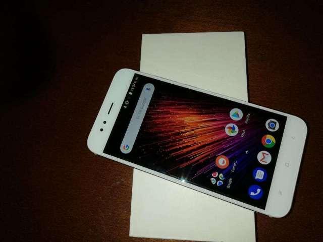 Xiaomi Mi A1 Xiaomi Mi A1