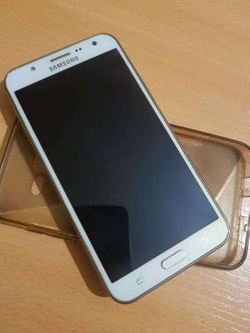 Samsung Galaxy J7 Duos Libre Como Nuevo Samsung Galaxy J7 Duos Libre Como Nuevo