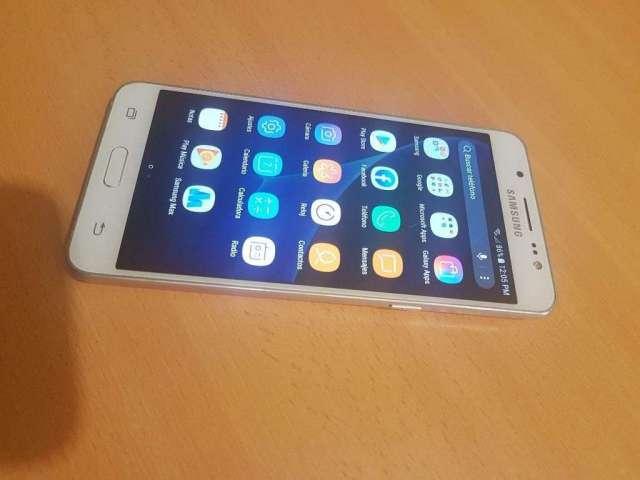 Samsung Galaxy J5 2016 Igual a Nuevo Samsung Galaxy J5 2016 Igual a Nuevo