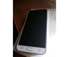 Celular SAMSUNG J3. Libre completo y en buen estado.